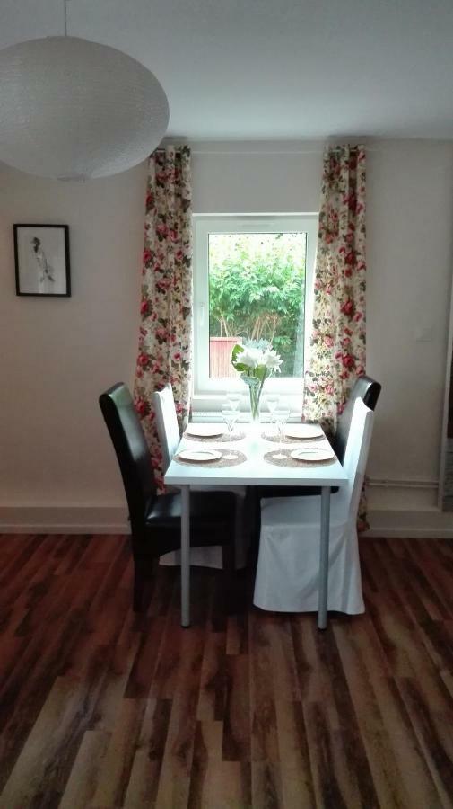 Lipowa Apartment *